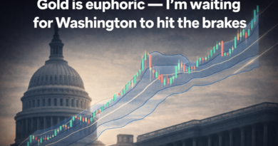 Gold price chart trending higher over a blurred US Capitol backdrop, with the headline “Gold is euphoric — I’m waiting for Washington to hit the brakes.”